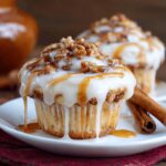 Maple Cinnamon Roll Cupcakes